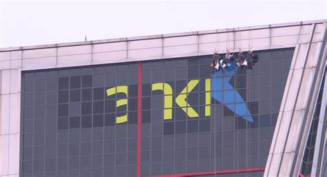 caixaban desmontando la caixa